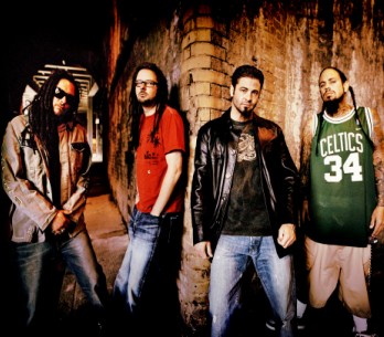 Jsme černé ovce metalu, říkají Korn